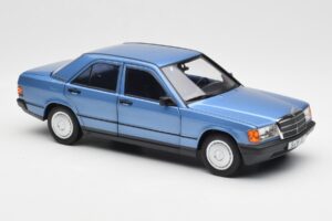 Mercedes 190E W201 Diamond Blu Edizione Dealer Norev 1:18 B66040661 Pressofusione — immagine 6 di 8