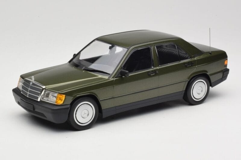 Mercedes 190E W201 Verde Metallizzato Minichamps 1:18 155037001 Pressofusione