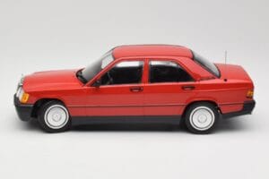 Mercedes 190E W201 Rosso Minichamps 1:18 155037000 Pressofusione — immagine 3 di 6