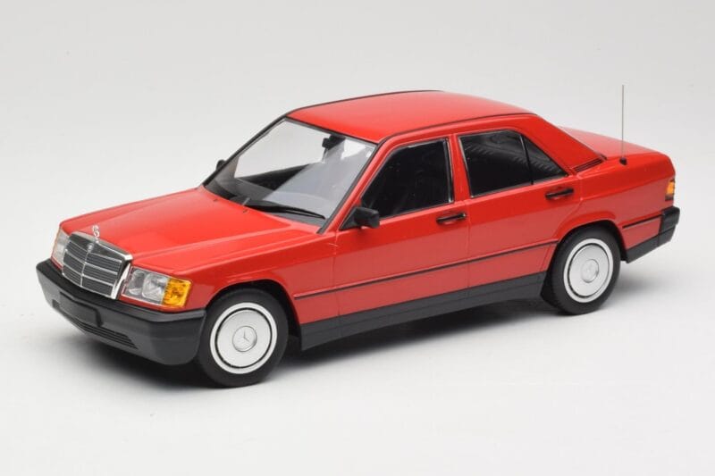 Mercedes 190E W201 Rosso Minichamps 1:18 155037000 Pressofusione