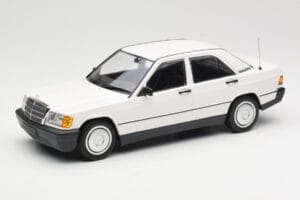 Mercedes 190E W201 Bianco Minichamps 1:18 155037002 Pressofusione