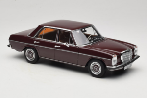 Mercedes 200 W115 Rosso Marrone Scuro Norev 1:18 183778 Pressofusione — immagine 6 di 8