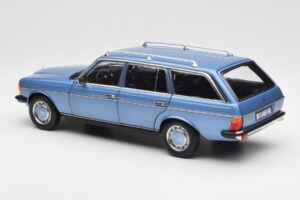 Mercedes 200 S123 T-Model Diamond Blu Edizione Dealer Norev 1:18 B66040671 Pressofusione — immagine 7 di 8