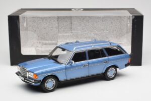 Mercedes 200 S123 T-Model Diamond Blu Edizione Dealer Norev 1:18 B66040671 Pressofusione — immagine 8 di 8