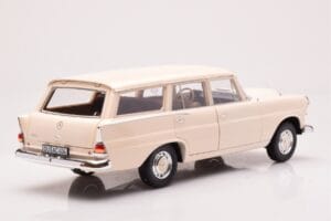 Mercedes 200 Universal W110 Crema Norev 1:18 183709 Pressofusione — immagine 3 di 8