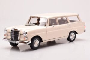 Mercedes 200 Universal W110 Crema Norev 1:18 183709 Pressofusione