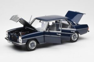 Mercedes 200 W114 Midnight Blu Edizione Dealer Norev 1:18 B66040694 Pressofusione — immagine 2 di 8