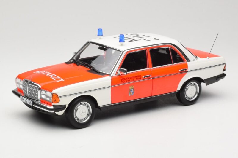 Mercedes 200 W123 Ambulanza Bianco Norev 1:18 183834 Pressofusione