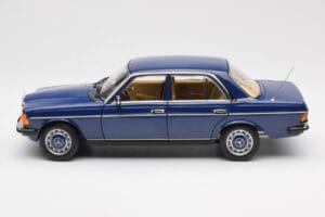 Mercedes 200 W123 Surf Blu Norev 1:18 183710 Pressofusione — immagine 4 di 8