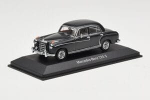 Mercedes 220S W180 Grigio Chiaro Minichamps 1:43 B66040534 Pressofusione — immagine 2 di 4
