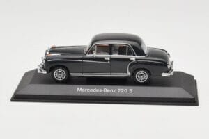 Mercedes 220S W180 Grigio Chiaro Minichamps 1:43 B66040534 Pressofusione