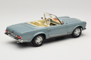 Mercedes 230 SL W113 Horizon Blue Norev 1:18 183992 Pressofusione — immagine 3 di 9