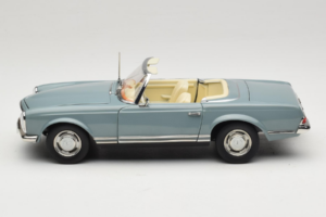 Mercedes 230 SL W113 Horizon Blue Norev 1:18 183992 Pressofusione — immagine 4 di 9