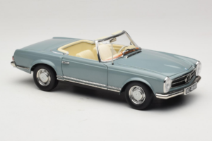 Mercedes 230 SL W113 Horizon Blue Norev 1:18 183992 Pressofusione — immagine 7 di 9