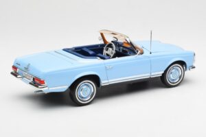 Mercedes 230 SL W113 Pagoda Horizon Blu Edizione Dealer Norev 1:18 B66040633 Pressofusione — immagine 4 di 10
