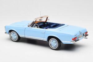 Mercedes 230 SL W113 Pagoda Horizon Blu Edizione Dealer Norev 1:18 B66040633 Pressofusione — immagine 9 di 10