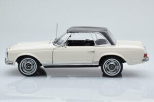 Mercedes 230 SL W113 Pagoda Bianco Edizione Limitata Norev 1:18 183768 Pressofusione — immagine 5 di 9