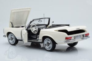 Mercedes 230 SL W113 Pagoda Bianco Edizione Limitata Norev 1:18 183768 Pressofusione — immagine 6 di 9