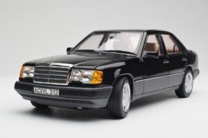 Mercedes 230E W124 AMG Wheels Nero Edizione Limitata Norev 1:18 183950 Pressofusione — immagine 9 di 12