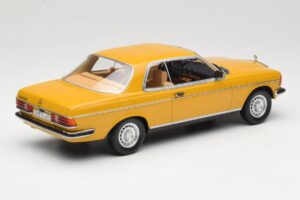 Mercedes 280 CE C123 Sahara Yellow Norev 1:18 183985 Pressofusione — immagine 2 di 6