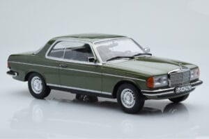 Mercedes 280 CE W123 Coupe Verde Norev 1:18 183704 Pressofusione — immagine 4 di 6