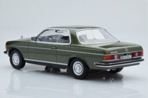 Mercedes 280 CE W123 Coupe Verde Norev 1:18 183704 Pressofusione — immagine 5 di 6