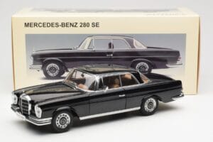 Mercedes 280 SE W111 Coupe Nero AUTOart 1:18 76286 Pressofusione — immagine 8 di 8