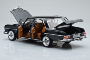 Mercedes 280 SE W108 Verde Norev 1:18 183935 Pressofusione — immagine 5 di 8