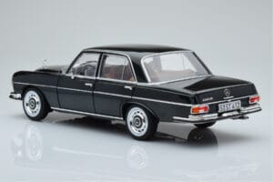 Mercedes 280 SE W108 Verde Norev 1:18 183935 Pressofusione — immagine 7 di 8