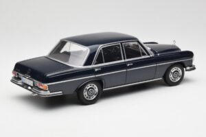 Mercedes 280 SE W108 Midnight Blu Norev 1:18 B66040597 Pressofusione — immagine 3 di 8