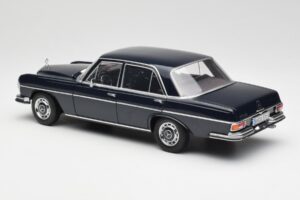 Mercedes 280 SE W108 Midnight Blu Norev 1:18 B66040597 Pressofusione — immagine 7 di 8