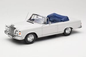 Mercedes 280 SE W111 Cabriolet Grigio Chiaro Norev 1:18 183530 Pressofusione