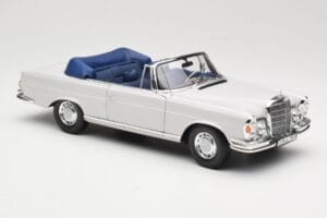 Mercedes 280 SE W111 Cabriolet Grigio Chiaro Norev 1:18 183530 Pressofusione — immagine 6 di 8