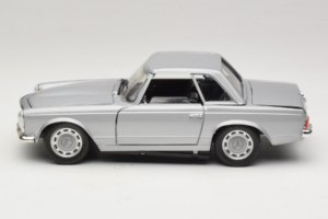 Mercedes 280 SL W113 Berlina Argento Techno Giodi 1:18 F14051030 Pressofusione — immagine 4 di 8