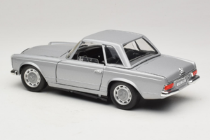 Mercedes 280 SL W113 Berlina Argento Techno Giodi 1:18 F14051030 Pressofusione — immagine 7 di 8