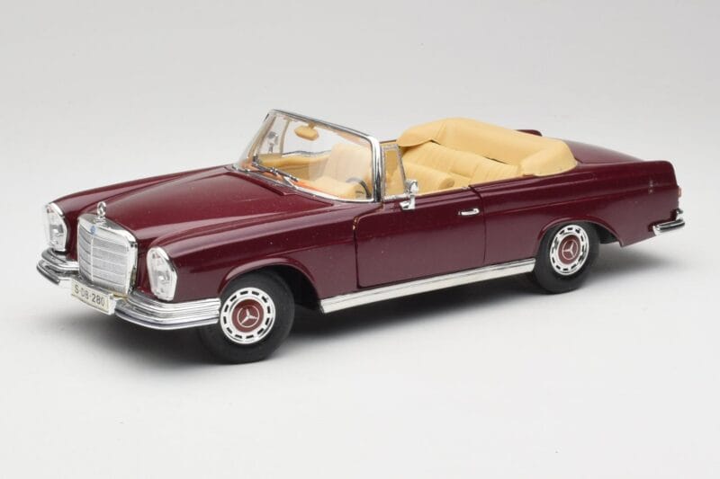 Mercedes 280SE W108 Bordeaux Rosso Maisto 1:18 31811 Pressofusione