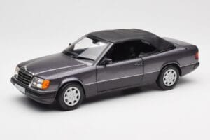 Mercedes 300 CE-24 W124 Cabriolet Viola Metallic Norev 1:18 183567 Pressofusione — immagine 3 di 10