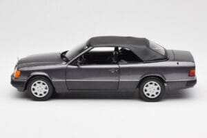 Mercedes 300 CE-24 W124 Cabriolet Viola Metallic Norev 1:18 183567 Pressofusione — immagine 5 di 10