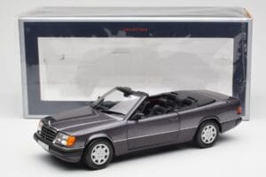 Mercedes 300 CE-24 W124 Cabriolet Viola Metallic Norev 1:18 183567 Pressofusione — immagine 10 di 10