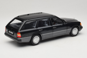 Mercedes 300 D W124 Station Wagon Nero Norev 1:18 183960 Pressofusione — immagine 3 di 8