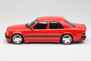 Mercedes 300E W124 6.0 AMG Signal Rosso Otto 1:18 OT1104 Resina — immagine 3 di 6