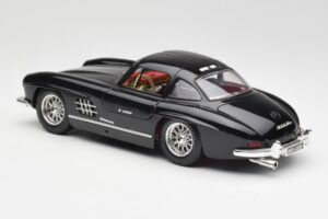 Mercedes 300 SL W198 Nero Bburago 1:18 35791 Pressofusione — immagine 7 di 8