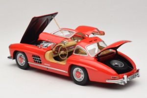 Mercedes 300 SL Gullwing Rosso Minichamps 1:18 180039001 Pressofusione — immagine 5 di 8
