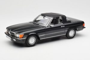 Mercedes 300 SL R107 Nero Pearl Edizione Dealer Norev 1:18 B66040678 Pressofusione — immagine 3 di 10
