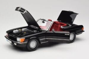 Mercedes 300 SL R107 Nero Norev 1:18 183511 Pressofusione — immagine 2 di 8