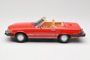 Mercedes 300 SL R107 Rosso Norev 1:18 B66040623 Pressofusione — immagine 4 di 8