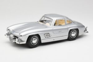 Mercedes 300 SL Argento Bburago 1:18 3013 Pressofusione