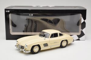 Mercedes 300 SL W198 Crema Minichamps 1:18 110037212 Pressofusione — immagine 8 di 8