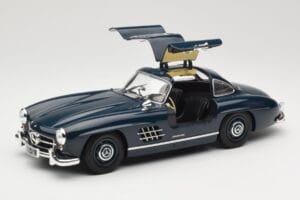Mercedes 300 SL W198 Gullwing Blu Scuro Minichamps 1:18 110037216 Pressofusione — immagine 2 di 8