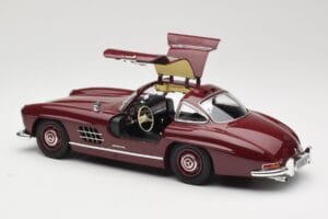Mercedes 300 SL W198 Gullwing Rosso Scuro Minichamps 1:18 110037218 Pressofusione — immagine 5 di 8